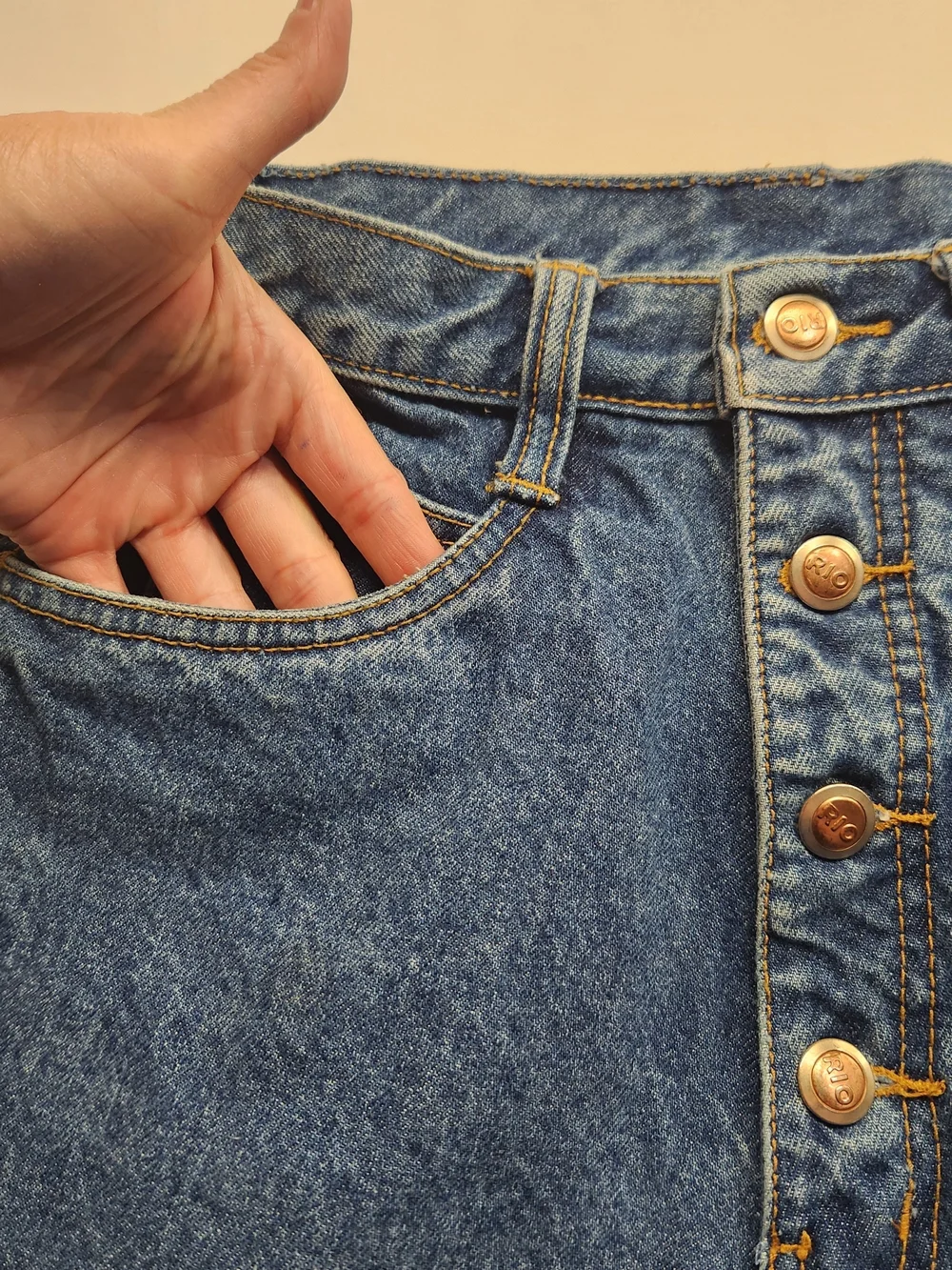⭐️Vintage Rio High Waisted Tapered Leg Denim Mom Jeans Button Fly Size 9